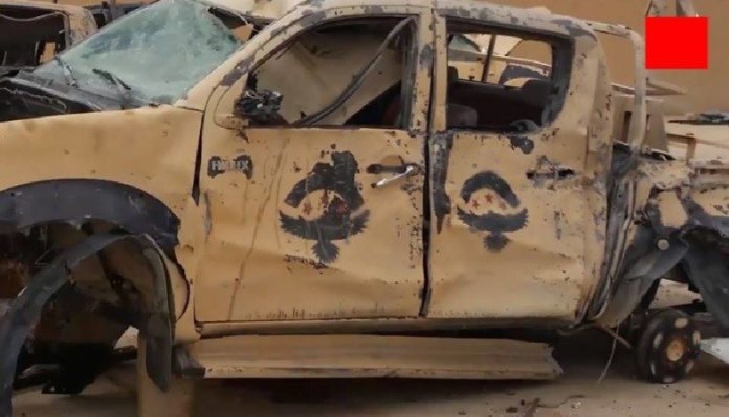 Xe cơ giới của nhóm chiến binh thuộc Quân đội Syria tự do FSA, bị IS phá hủy trong cuộc đột kích