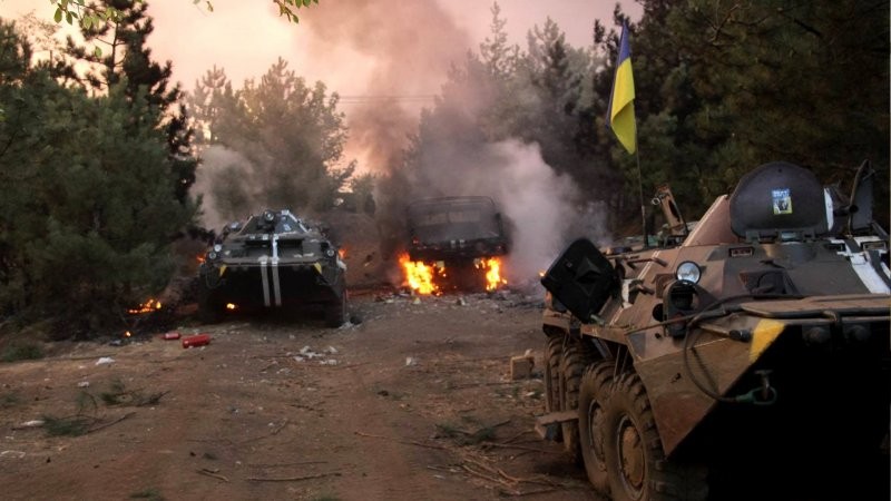 Xe thiết giáp quân đội Ukraine bị phá hủy trên chiến trường