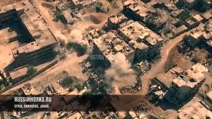 Quân đội Syria tiếp tục pháo kích ác liệt vào quận Jobar - ảnh video UAV quân đội Syria