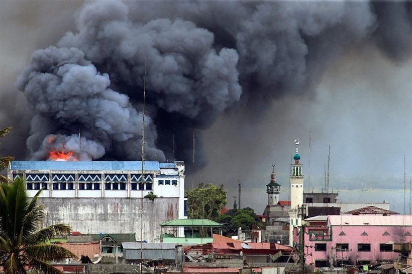 Cuộc chiến giành lại thành phố Marawi - Philippines sẽ kéo dài thêm khoảng 2 tháng nữa - Ảnh Renova Mídia