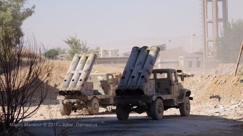 Tổ hợp tên lửa mặt đất Golan 400 của quân đội Syria trên chiến trường đông Damascus