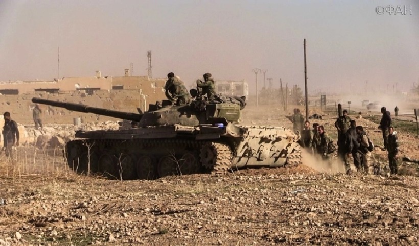Quân đội Syria chiến đấu bảo vệ thị trấn Ma'an trên vùng nông thôn Bắc Syria