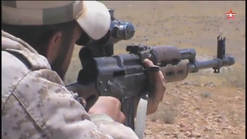 Binh sĩ Syria tiêu diệt 1 tổ săn tăng của IS trên chiến trường Mayadeen - ảnh video truyền hình Ngôi Sao
