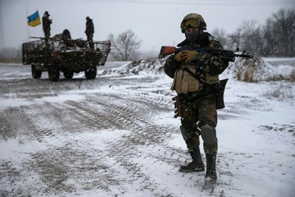 Binh sĩ quân đội Ukraina trên chiến tuyến vùng Donbass - ảnh Voce Sevastopol