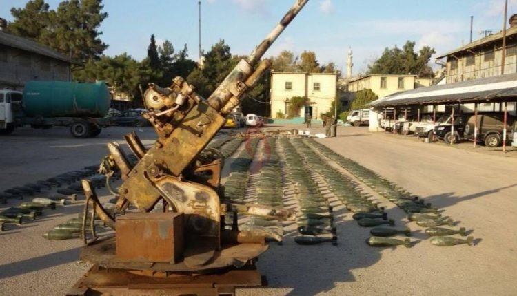 Kho vũ khí phát hiện được trên sa mạc phía đông tỉnh Homs - ảnh Muraselon