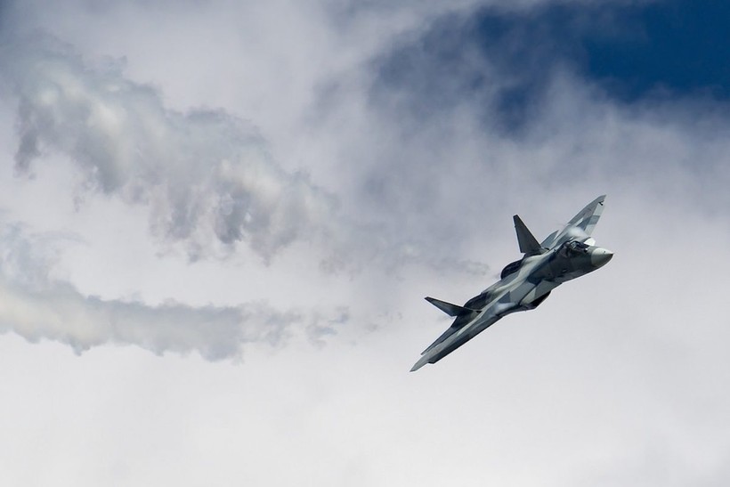 Tiêm kích siêu cơ động Su-57 - ảnh Business Insider