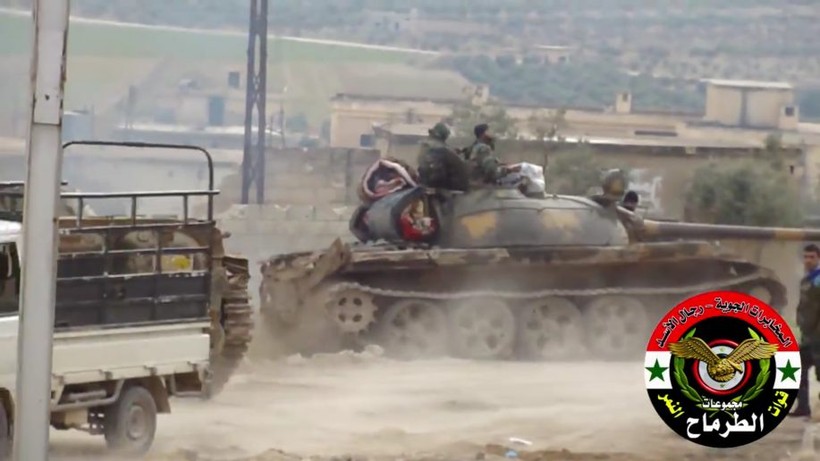 Xe tăng lực lượng Tiger tiến công trên vùng nông thôn tỉnh Idlib - ảnh minh họa video Tiger