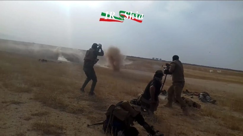 Binh sĩ Iraq chiến đấu trên chiến trường biên giới gần Syria - ảnh video truyền thông người Shia