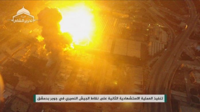 Một xe đánh bom tự sát VBIED phát nổ trước chiến tuyến quân đội Syria - ảnh minh họa Masdar News