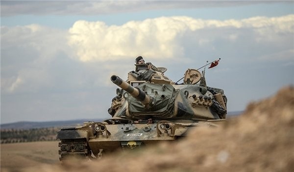 Xe tăng quân đội Thổ Nhĩ Kỳ tấn công ở Afrin, Aleppo Syria - ảnh minh họa Masdar News