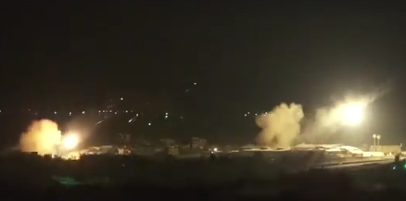 Quân đội Syria pháo kích dữ dội vào khu vực quận Harasta, Đông Ghouta - ảnh minh họa video Syrian Digital Media