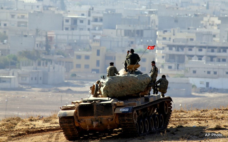 Xe tăng quân đội Thổ Nhĩ Kỳ trên chiến trường Aleppo - Syria