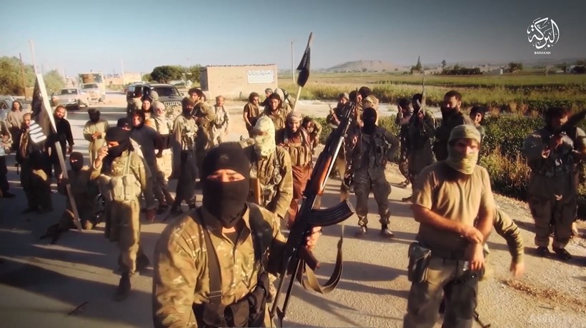 Nhóm chiến binh IS trên chiến trường Deir Ezzor - ảnh minh họa South Front