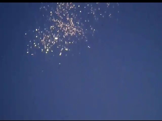 Không quân Nga không kích dữ dội chiến tuyến của lực lượng Hồi giáo cực đoan trong thị trấn Kafr Zita. Ảnh minh họa video