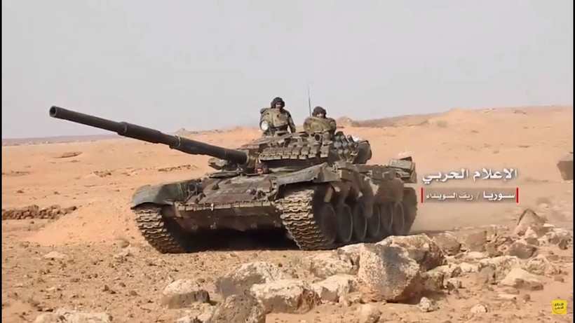Quân đội Syria tiến công trên chiến trường Suwayda. ảnh minh họa video