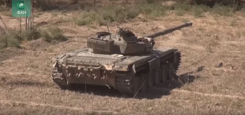 Xe tăng quân đội Syria trên chiến tuyến bảo vệ Abukamal. Ảnh minh họa video FAN