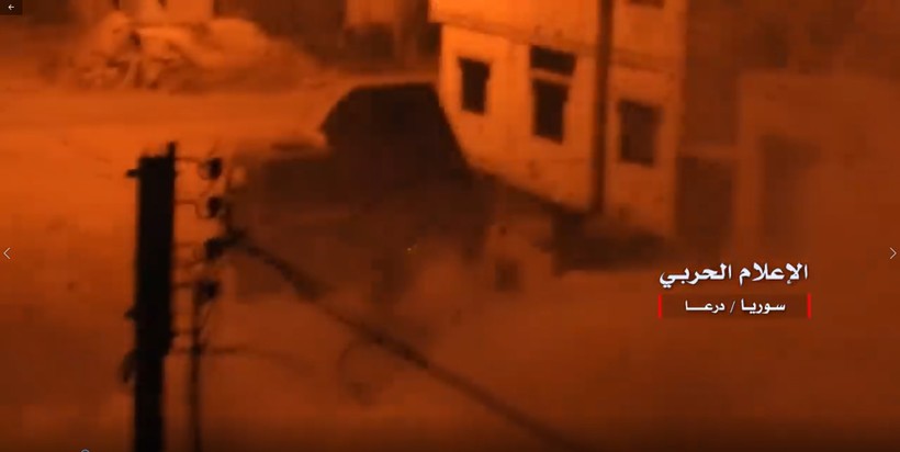 Pháo phản lực Golan-1000 của quân đội Syria nhả đạn. Ảnh minh họa video truyền thông quân đội Syria