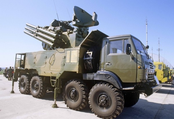 Tổ hợp tên lửa phòng không Pantsir - S1, vũ khí chủ lực bảo vệ căn cứ sân bay Khmeimim. Ảnh minh họa South Front