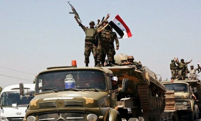 Các đơn vị quân đội Syria tiến công trên vùng sa mạc Sweida. Ảnh minh họa Masdar News
