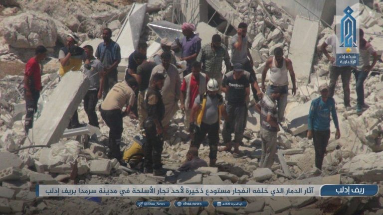 Vụ nổ san phẳng nhiều tòa nhà lân cận ở idlib. Ảnh trang Iba, cơ quan truyền thông chính thức của HTS