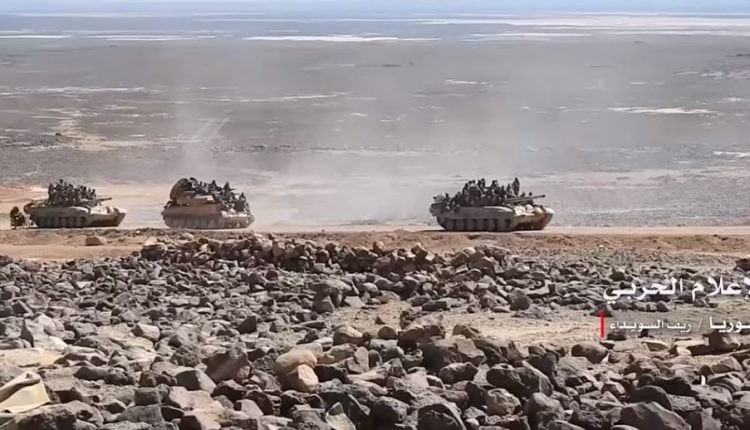 Đoàn tăng thiết giáp quân đội Syria trên chiến trường hoang mạc Sweida. Ảnh minh họa Muraselon