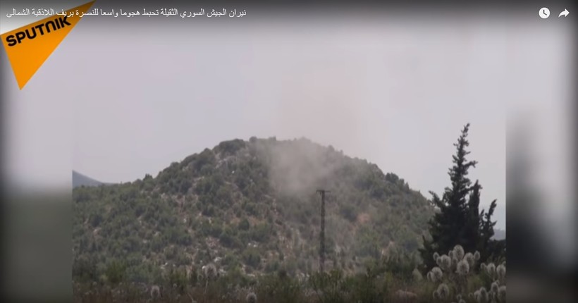 Quân đội Syria pháo kích dữ dội Latakia. Ảnh minh họa video Sputnik