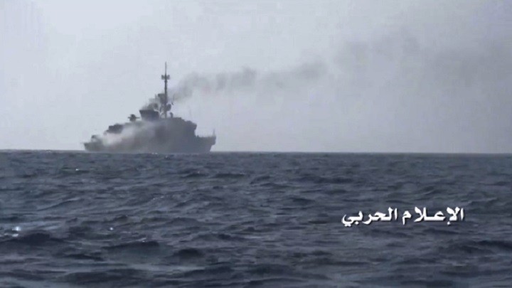 Lực lượng hải quân Houthi tấn công chiến hạm Ả rập Xê út. Ảnh minh họa South Front