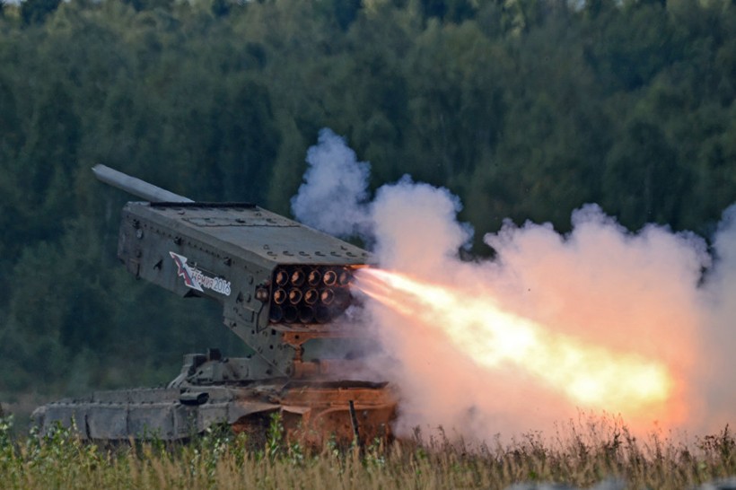 Pháo phản lực nhiệt áp hạng nặng TOS-1A "Solntsepek" Ảnh minh họa RIA.Novosti