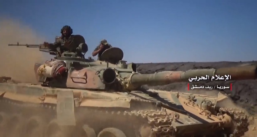 Quân đội Syria tiếp tục tiến công trong khu vực núi lửa Al-Safa, Sweida. Ảnh minh họa video Masdar News