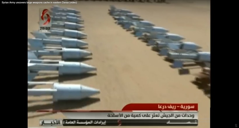 Vũ khí thu giữ được của lực lượng Hồi giáo cực đoan ở tỉnh Daraa. Ảnh minh họa video