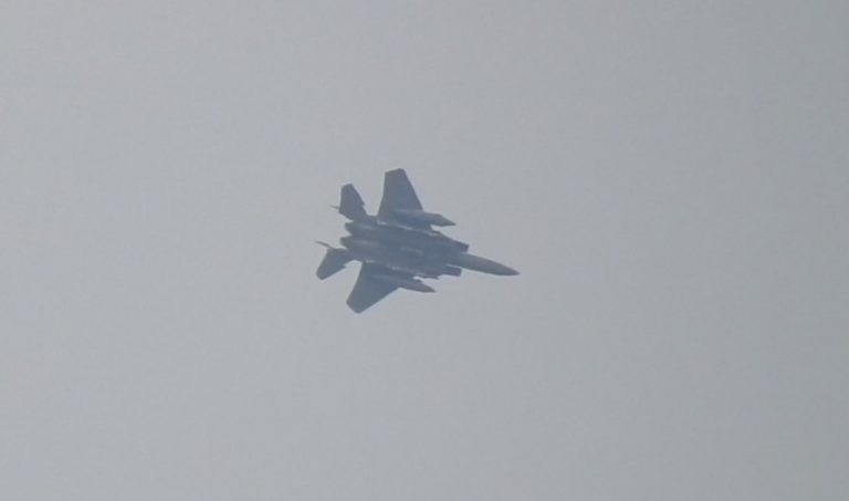 Máy bay chiến đầu F-15 không quân Mỹ trên chiến trường Deir Ezzor. Ảnh minh họa: South Front.