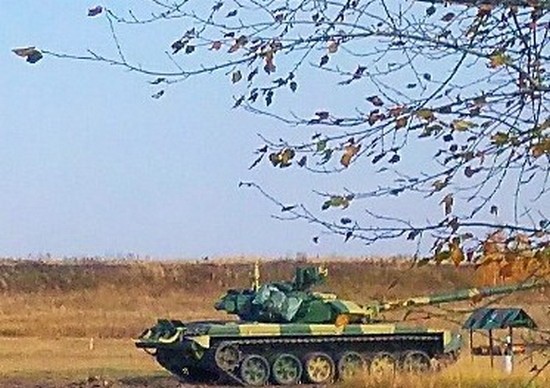 Xe tăng T-90S Việt Nam trên thao trường Nga. Ảnh: Blog Alexey Khlopotov.