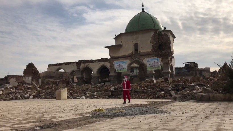 Thành phố Mosul, Iraq trong ngày lễ Giáng Sinh.