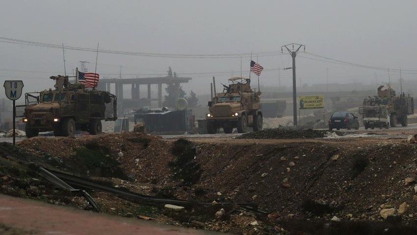 Đoàn xe cơ giới của quân đội Mỹ hành quân tuần tiễu ở Manji, Aleppo. Ảnh minh họa South Front