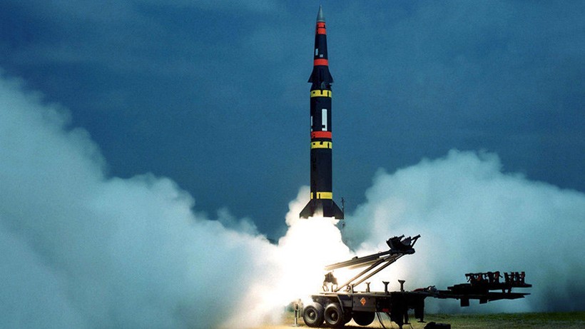 Tên lửa đạn đạo tầm trung của Mỹ Persing II.