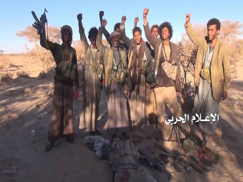 Các chiến binh Houthi trong cuộc tấn công giành chiến thắng ở quận al-Zahir thuộc tỉnh al-Bayda miền trung Yemen