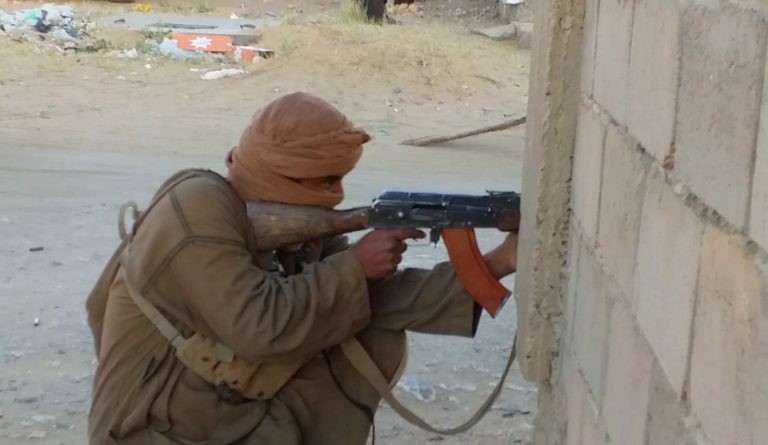 Các tay súng khủng bố IS tấn công Quân đội Quốc gia Libya. Ảnh minh họa South Front