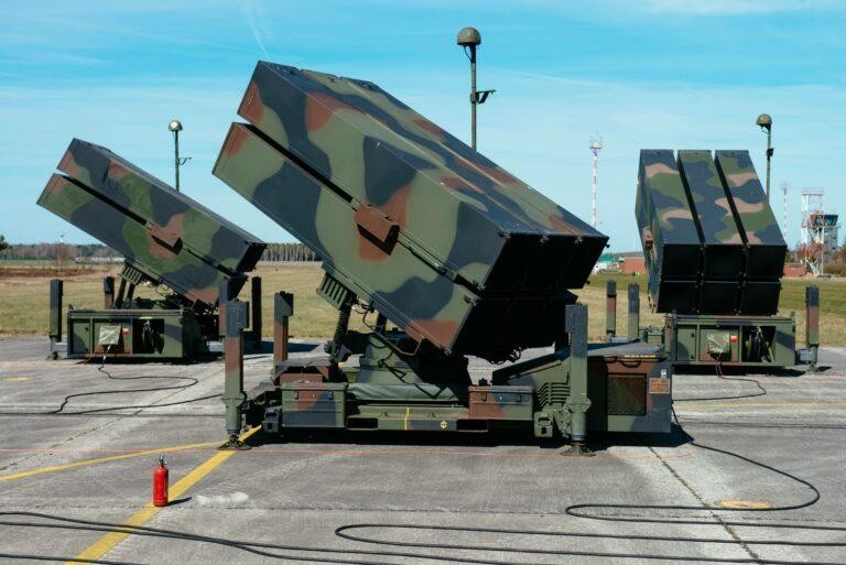 Hệ thống tên lửa phòng không NASAMS (Ảnh: Quân đội Mỹ)