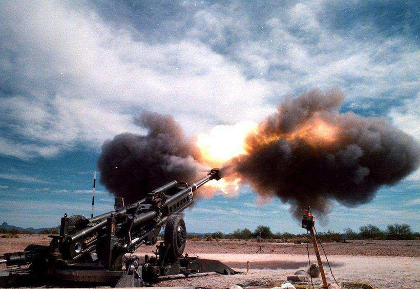 Lựu pháo M777 155 mm do Mỹ sản xuất và viện trợ cho Ukraine. Ảnh Rusvesna.