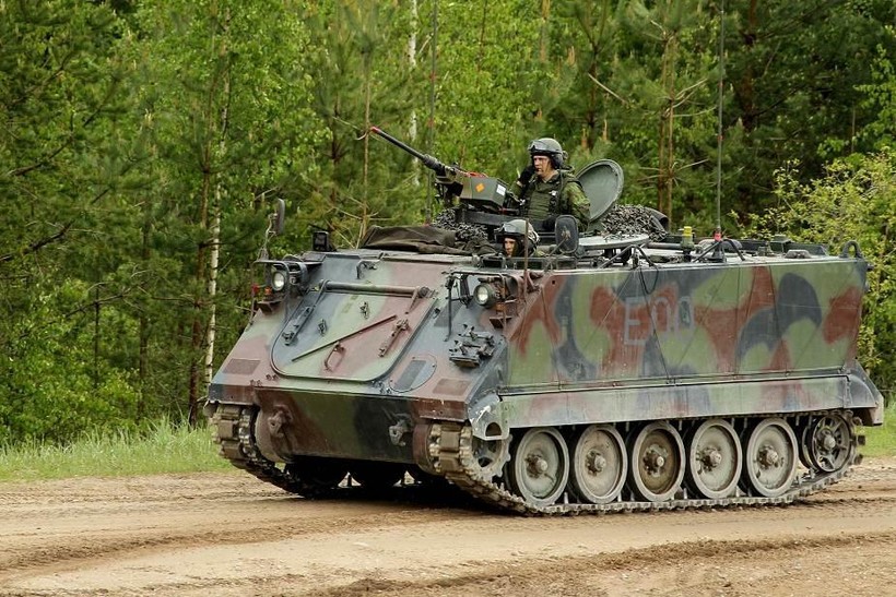 Quân đội Ukraine sử dụng xe thiết giáp M113. Ảnh Military Leak
