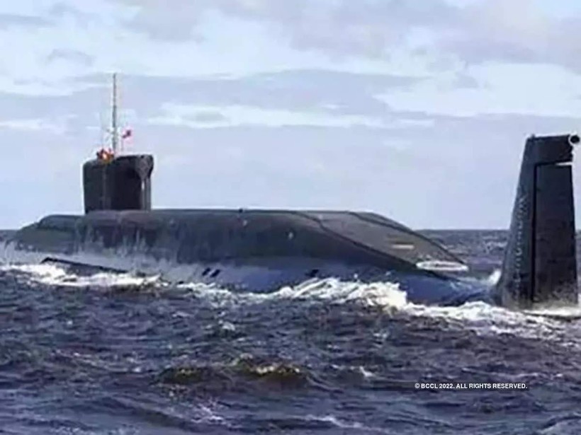 Tàu ngầm năng lượng nguyên tử mang tên lửa đạn đạo Arihant của Hải quân Ấn Độ. Ảnh Naval News.