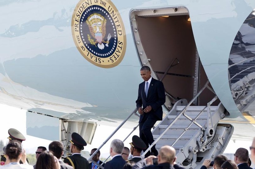 Trung Quốc không rải thảm đỏ đón Tổng thống Mỹ Barack Obama. Ảnh: RTHK
