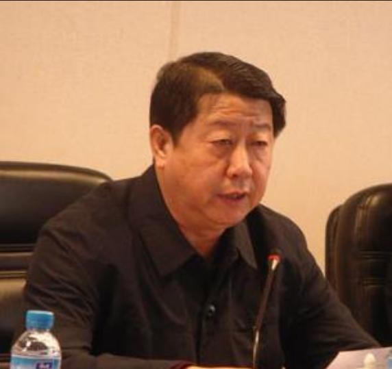 Lý Phong, Phó chủ tịch Hội đồng nhân dân tỉnh Liêu Ninh, Trung Quốc được cho là đã bị ngã ngựa. Ảnh: báo Phượng Hoàng.