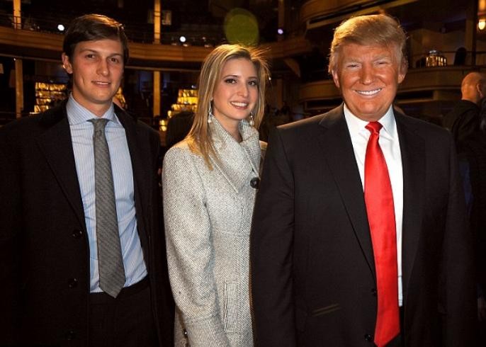 Tổng thống đắc cử Mỹ Donald Trump cùng con gái và con rể. Ảnh: Daily Mail