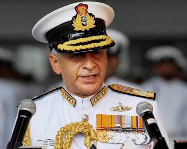 Đô đốc Sunil Lanba, Tham mưu trưởng Hải quân Ấn Độ. Ảnh: The Indian Express