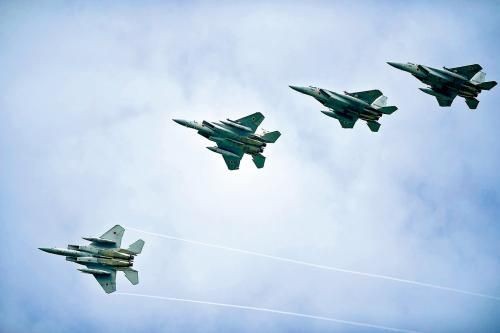 Biên đội 4 máy bay chiến đấu F-15 Lực lượng Phòng vệ Trên không Nhật Bản (ảnh tư liệu(