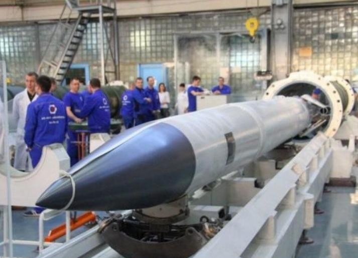 Tên lửa phòng không 40N6 của hệ thống S-400 Nga. Ảnh: Cankao
