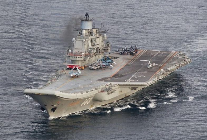 Tàu sân bay Kuznetsov Hải quân Nga, Ảnh: Daily Mail