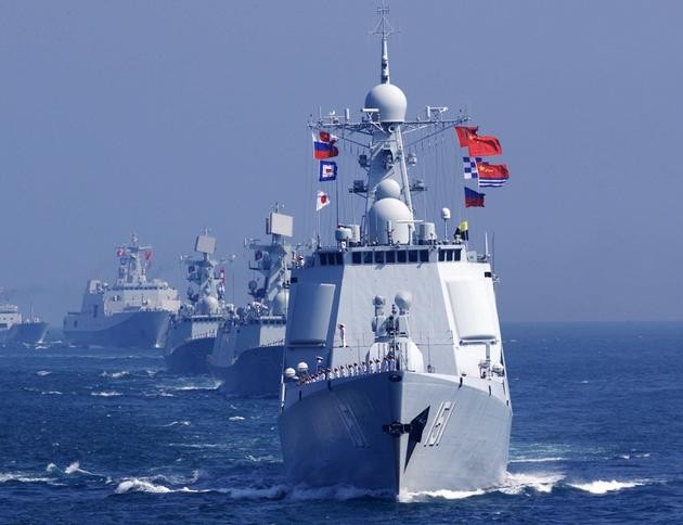 Hải quân Trung Quốc và Nga tiến hành tập trận chung. Ảnh: Tân Hoa xã.