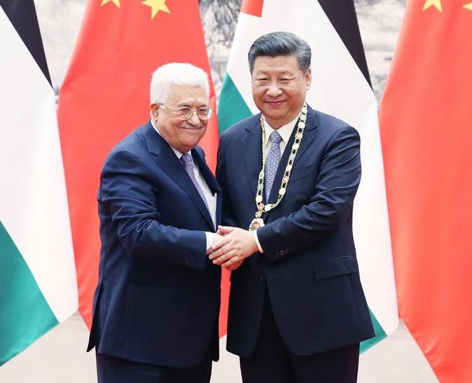 Ngày 18/7/2017, Chủ tịch Trung Quốc Tập Cận Bình tiếp Tổng thống Palestine Mahmoud Abbas. Ảnh: Tân Hoa xã.